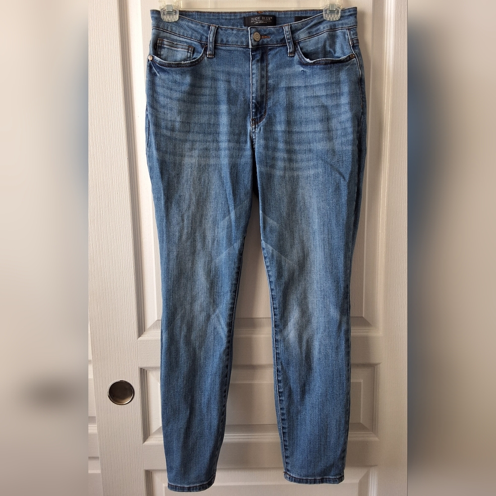 Judy Blue Size 30 Slim Fit Straight‎ Leg Jeans Light Wash Minimalist Classic
